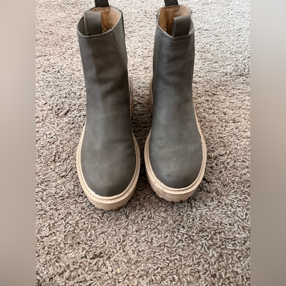 Green Dolce Vita boots